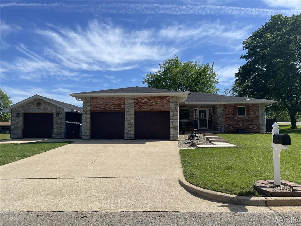 Residential for sale – 707 Thomas Avenue Salem, MO