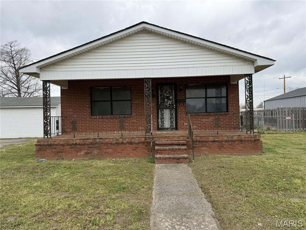 Residential for sale – 1516 Ward Avenue Caruthersville, MO
