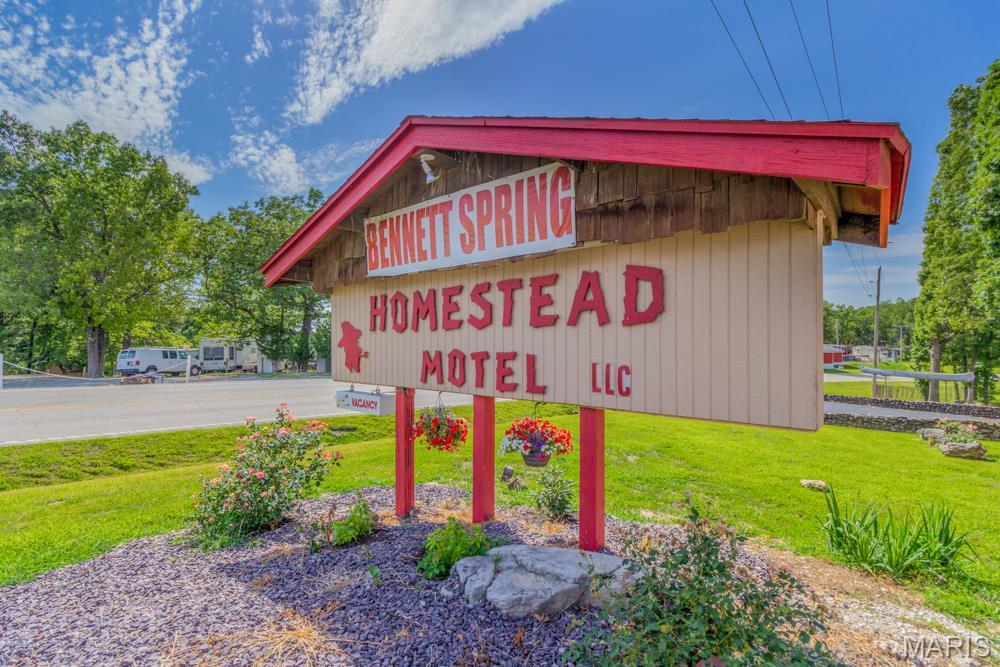Residential for sale – 11451  HWY 64   Lebanon, MO