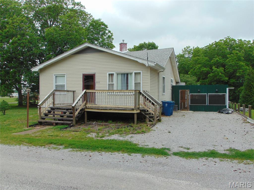 Residential for sale – 200 Cherry Avenue Vergennes, IL