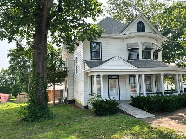 Residential for sale – 900 Cedar Bismarck, MO