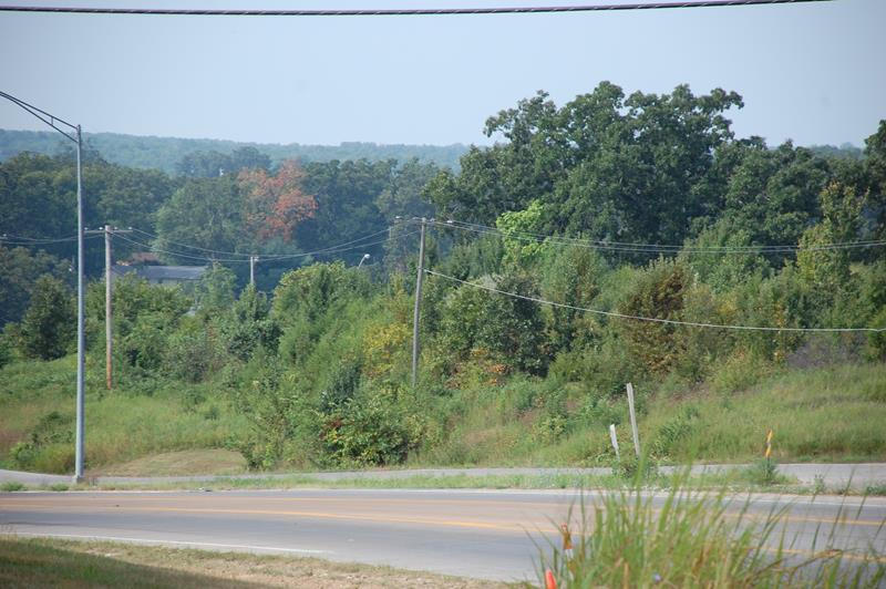 Photo 5 - Land for sale – 999  Preacher Roe Boulevard   West Plains, MO