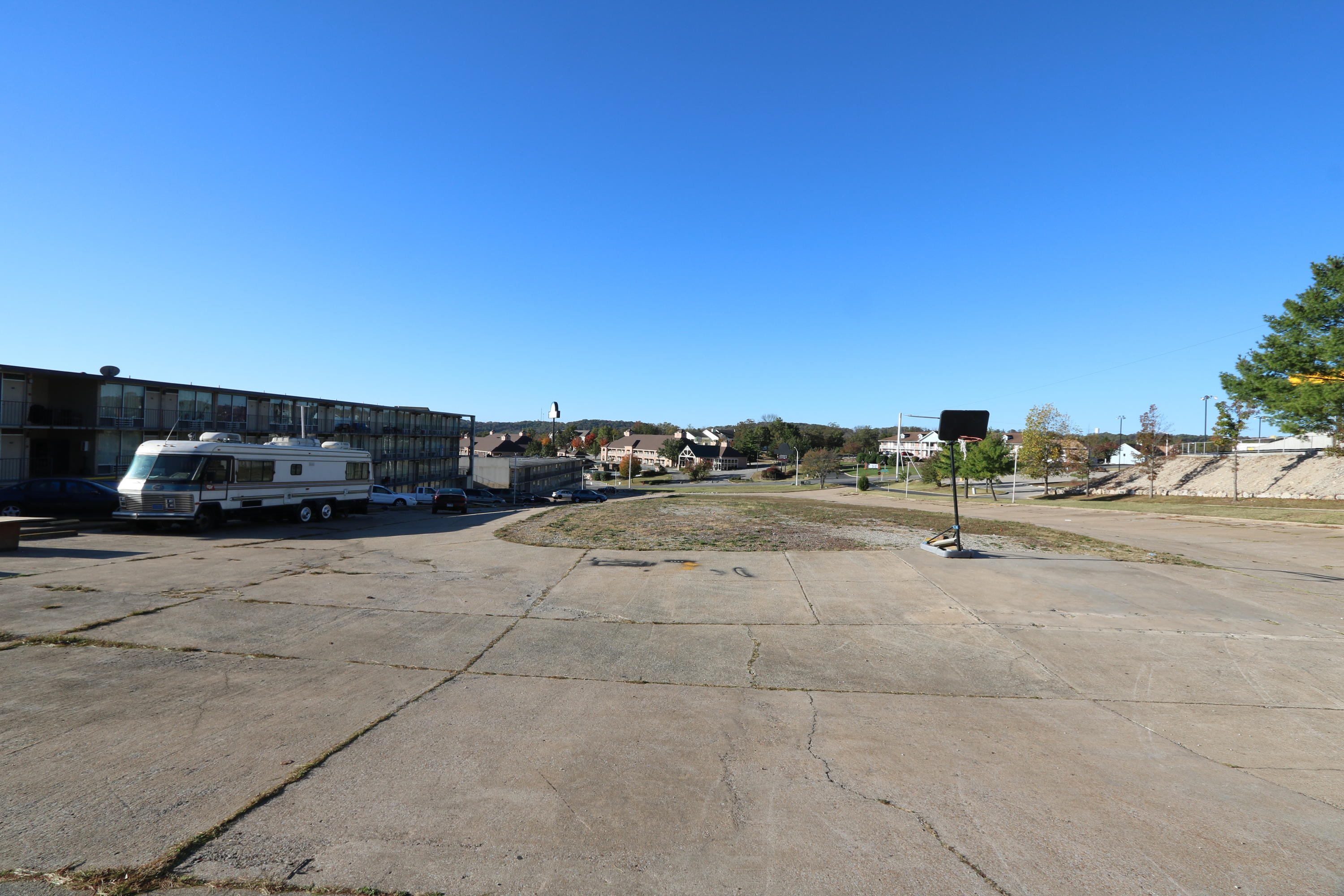 Photo 5 - Land for sale – 3522 W State Highway 76   Branson, MO