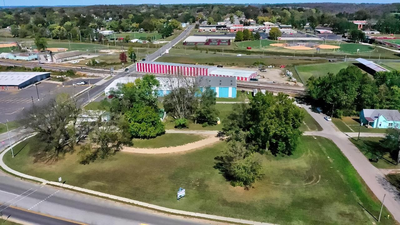 Photo 5 - Commercial Sale for sale – 130-134  North Howell Avenue  West Plains, MO