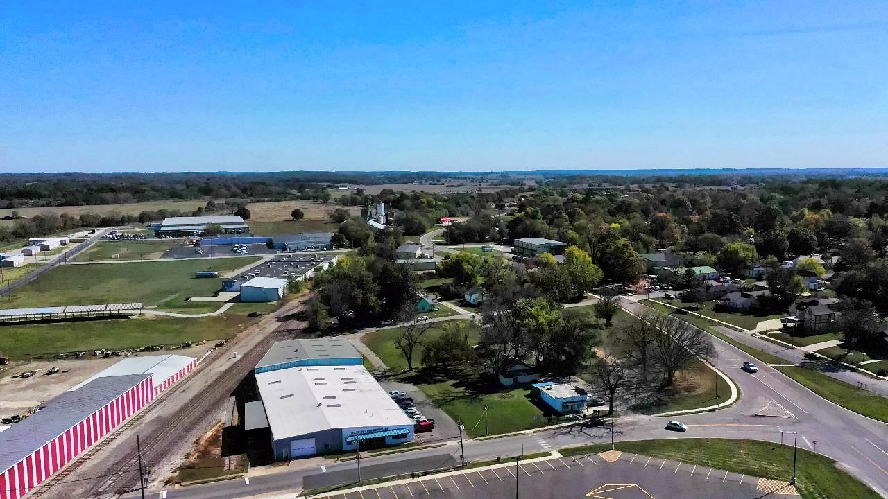 Photo 14 - Commercial Sale for sale – 130-134  North Howell Avenue  West Plains, MO