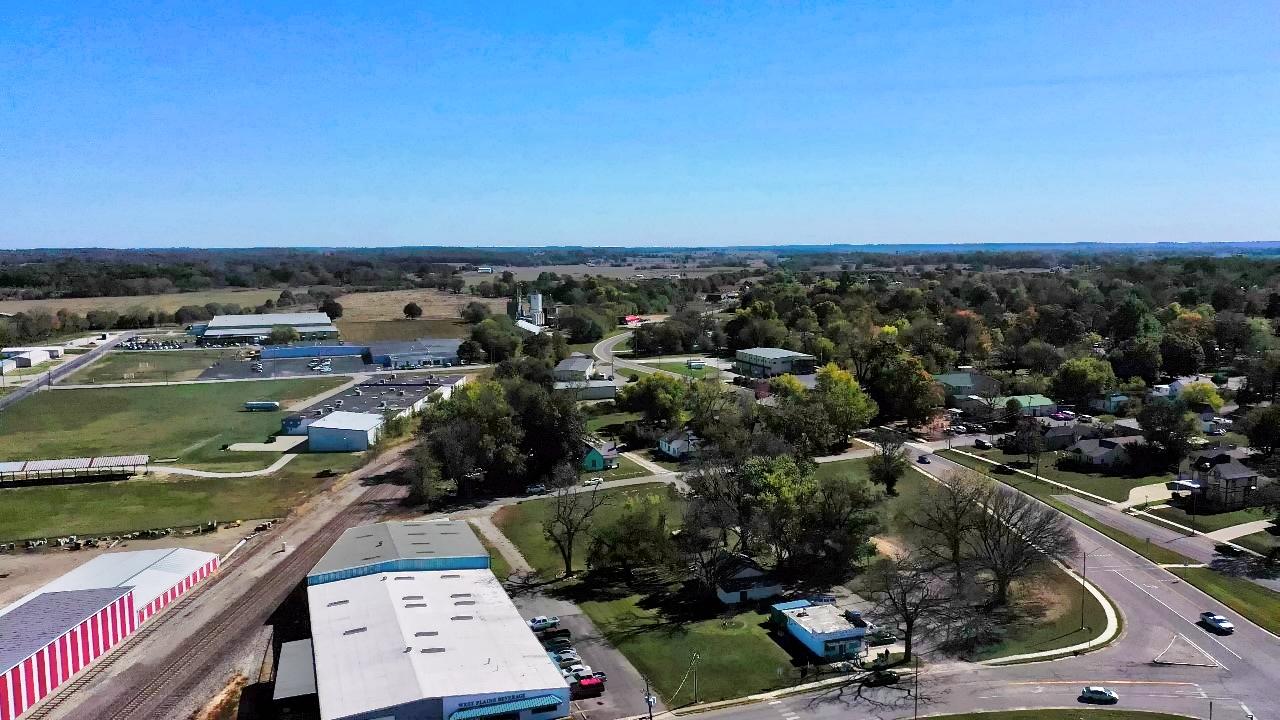 Photo 15 - Commercial Sale for sale – 130-134  North Howell Avenue  West Plains, MO