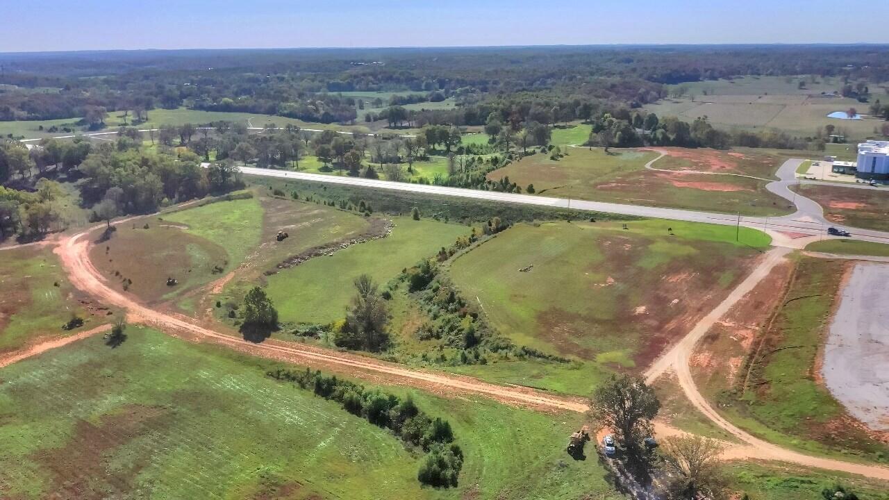 Photo 4 - Commercial Sale for sale – 000  Highway 63   West Plains, MO