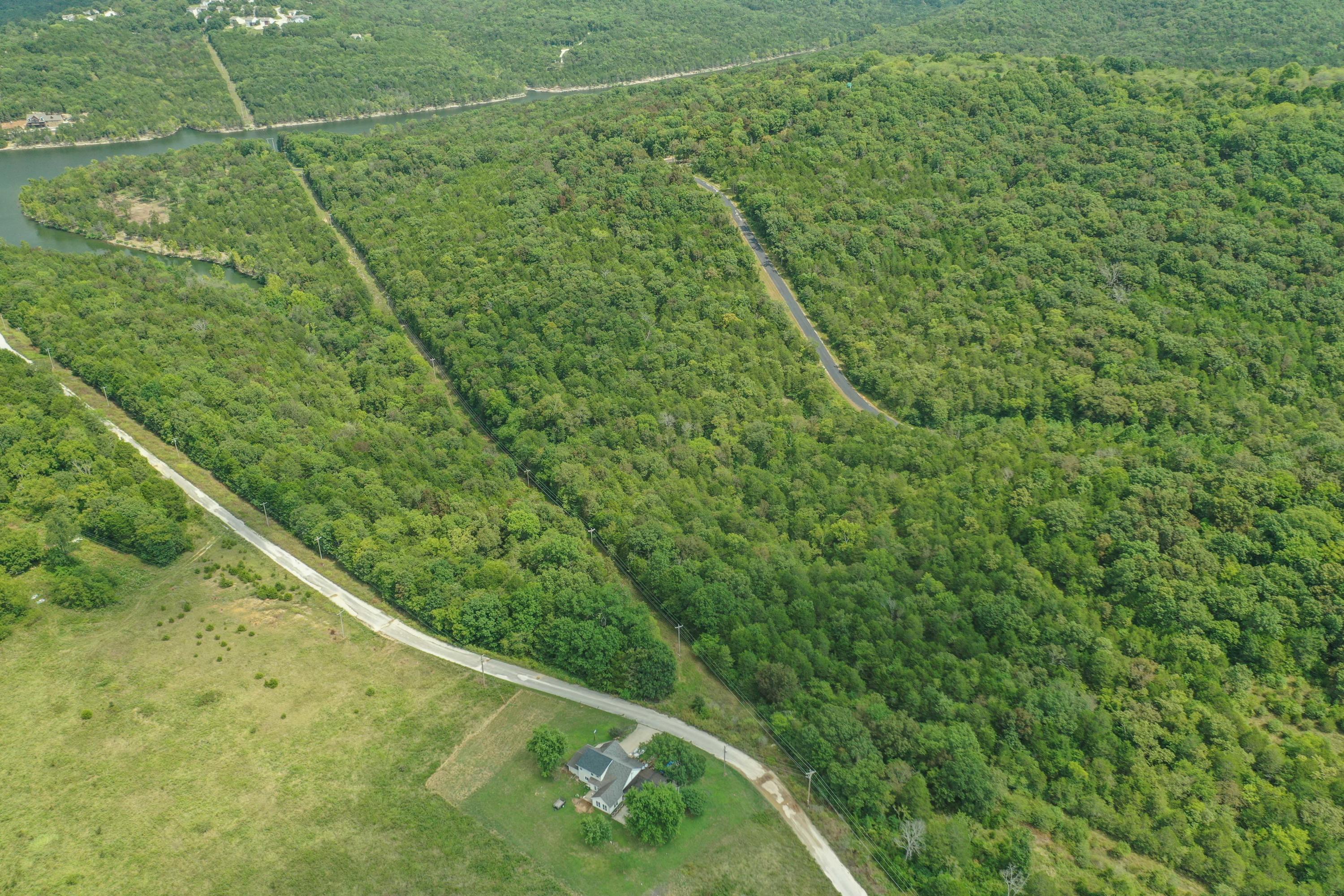 Photo 9 - Land for sale – Lot 10  Woodlands On The Lake   Galena, MO