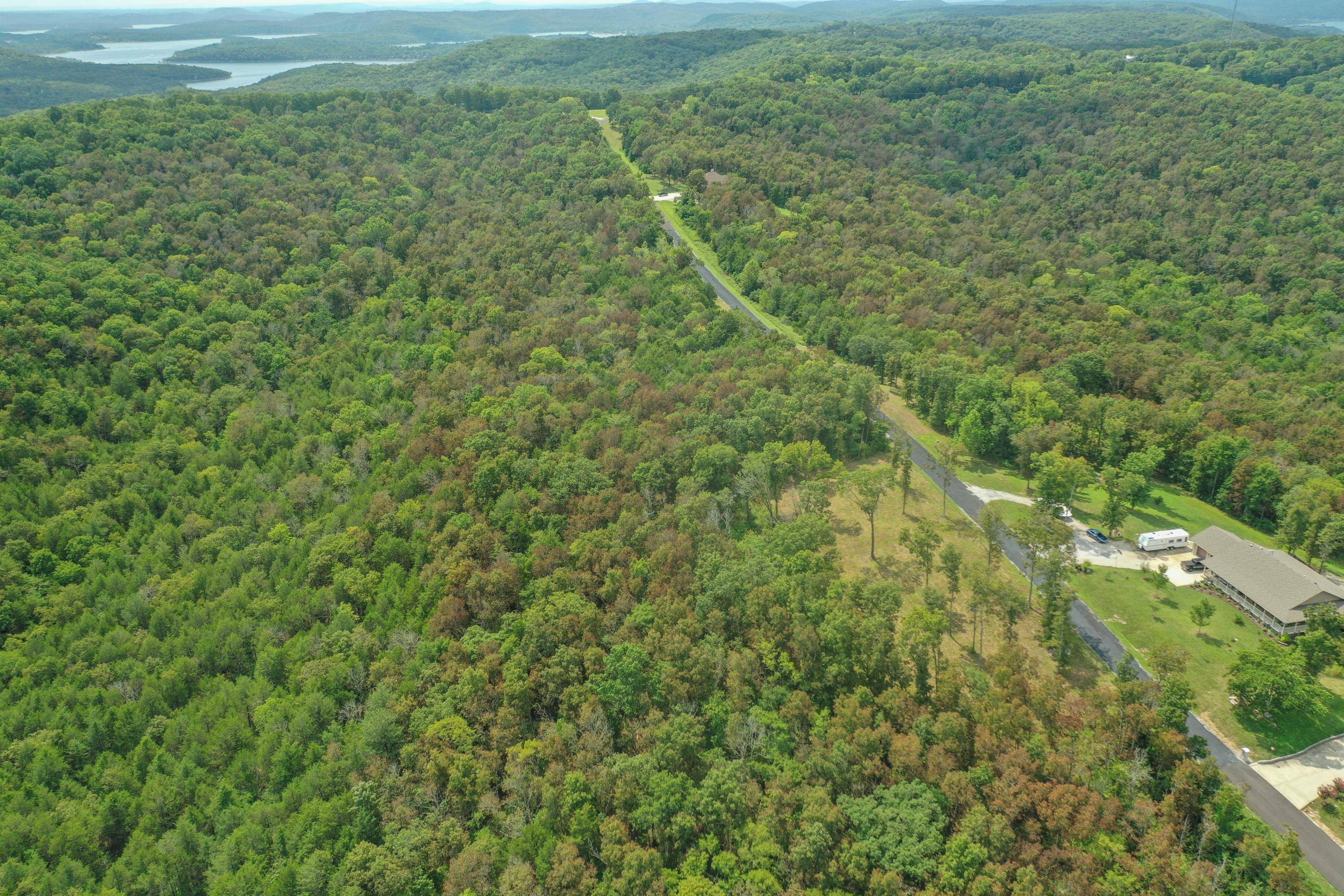 Photo 7 - Land for sale – Lot 10  Woodlands On The Lake   Galena, MO