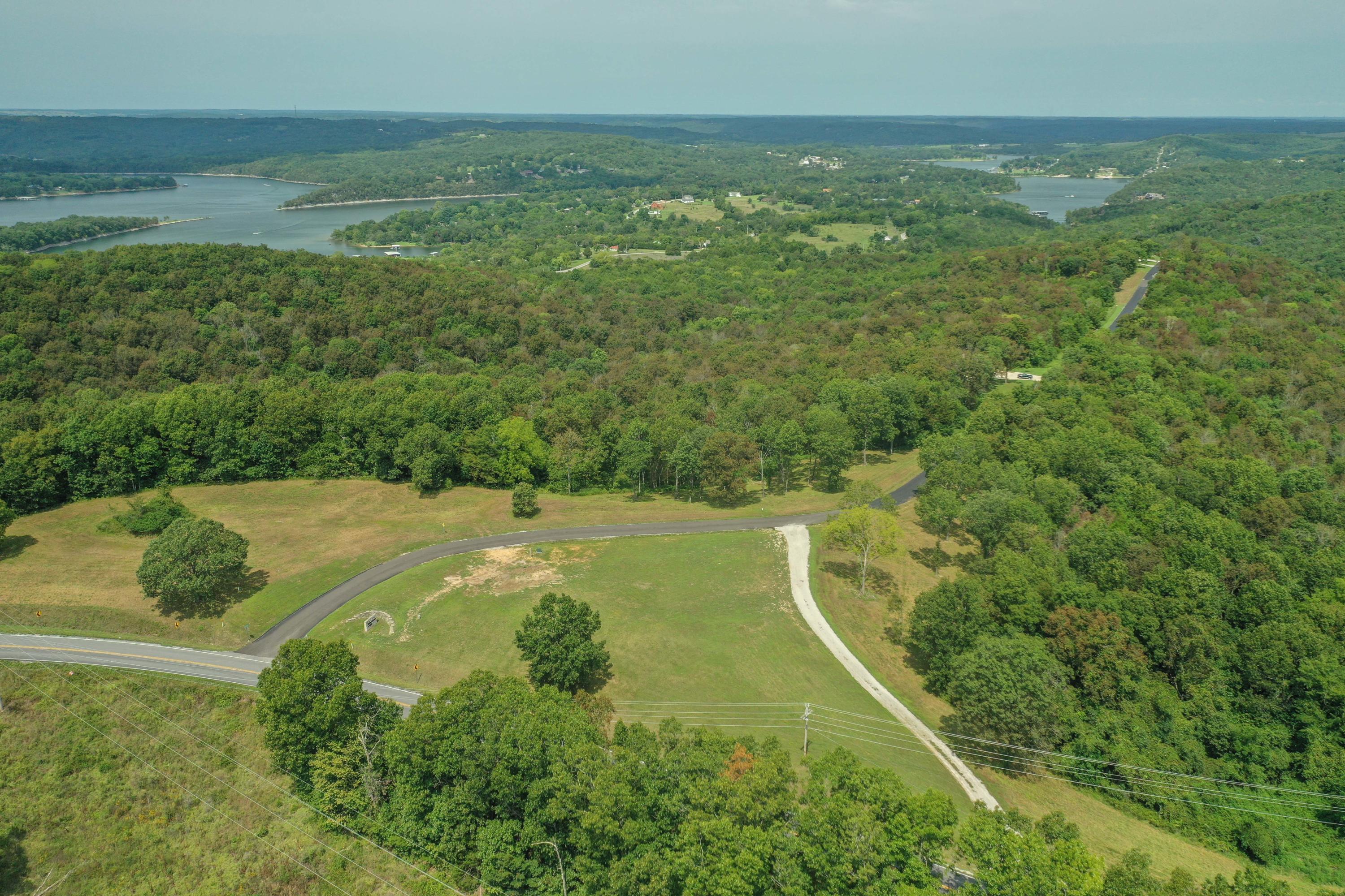 Photo 6 - Land for sale – Lot 10  Woodlands On The Lake   Galena, MO