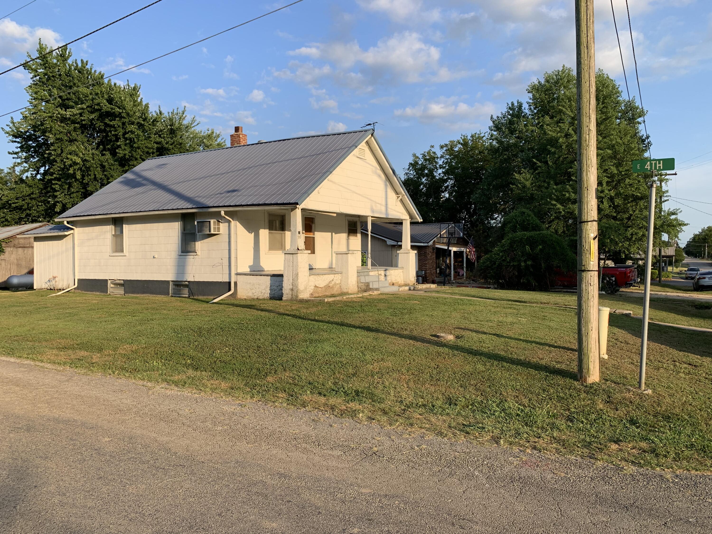Photo 3 - Residential for sale – 310 N Davis Street  Miller, MO