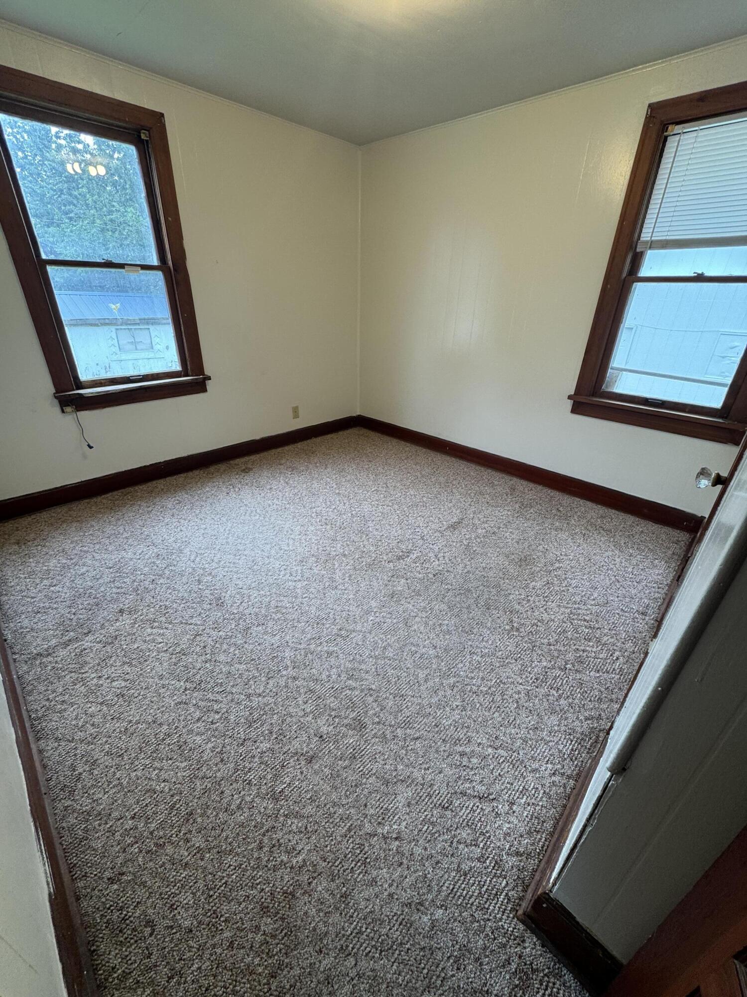 Photo 12 - Residential for sale – 310 N Davis Street  Miller, MO