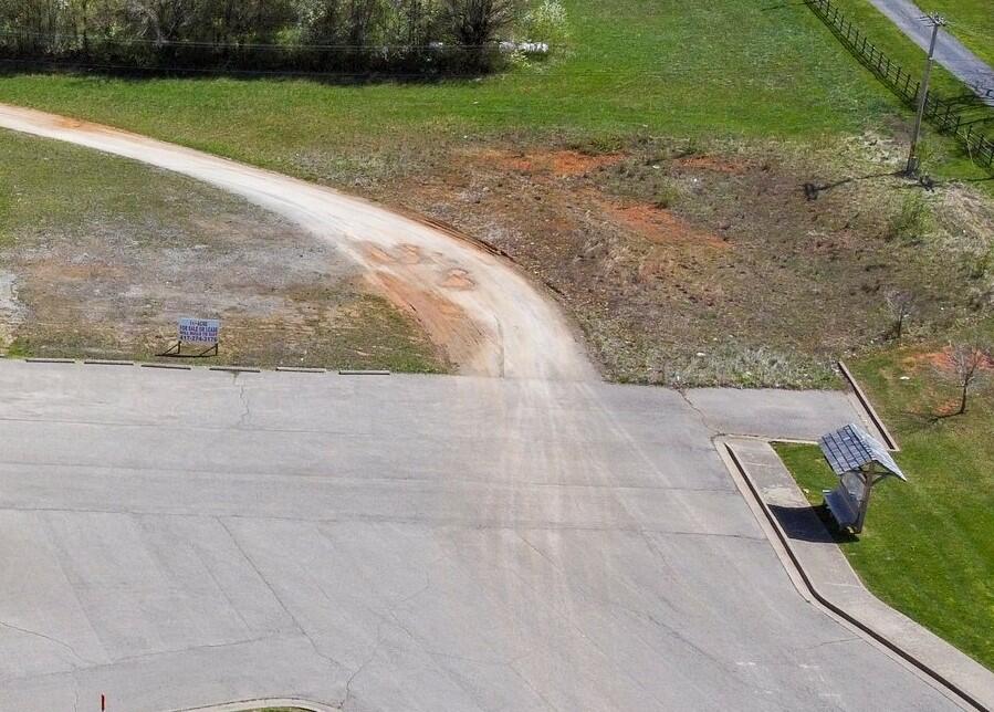 Photo 6 - Commercial Sale for sale – 000  Bill Virdon Boulevard  West Plains, MO