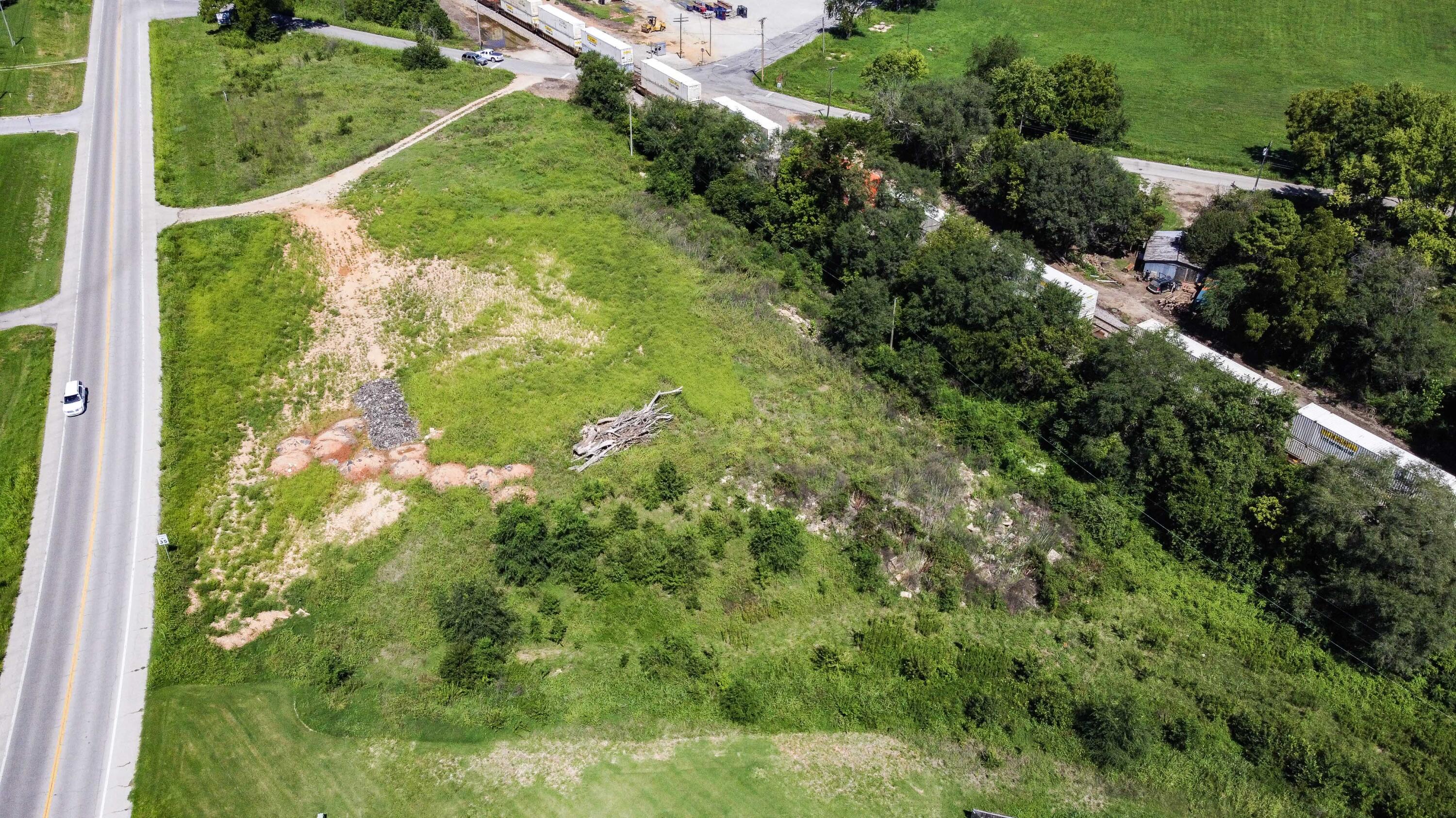 Photo 2 - Commercial Sale for sale – 000  Bill Virdon Boulevard  West Plains, MO