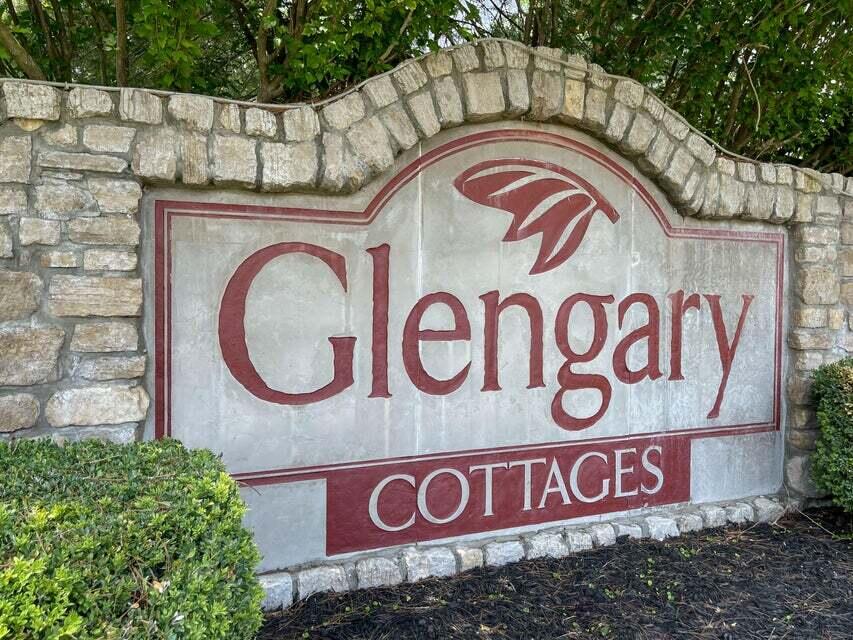 Residential for sale – 2175 W Glengary Court  Springfield, MO