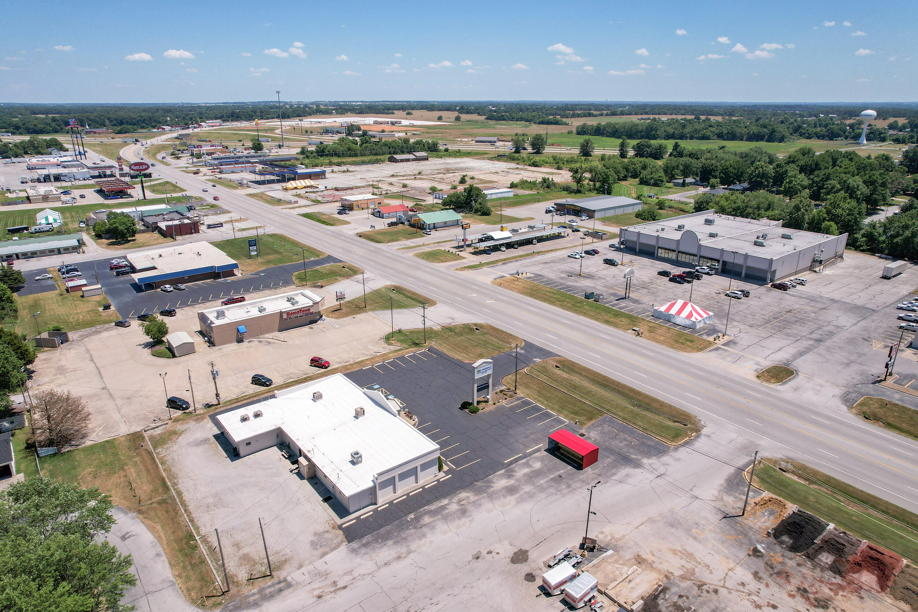 Photo 13 - Commercial Sale for sale – 560 E Mt Vernon Boulevard  Mt Vernon, MO