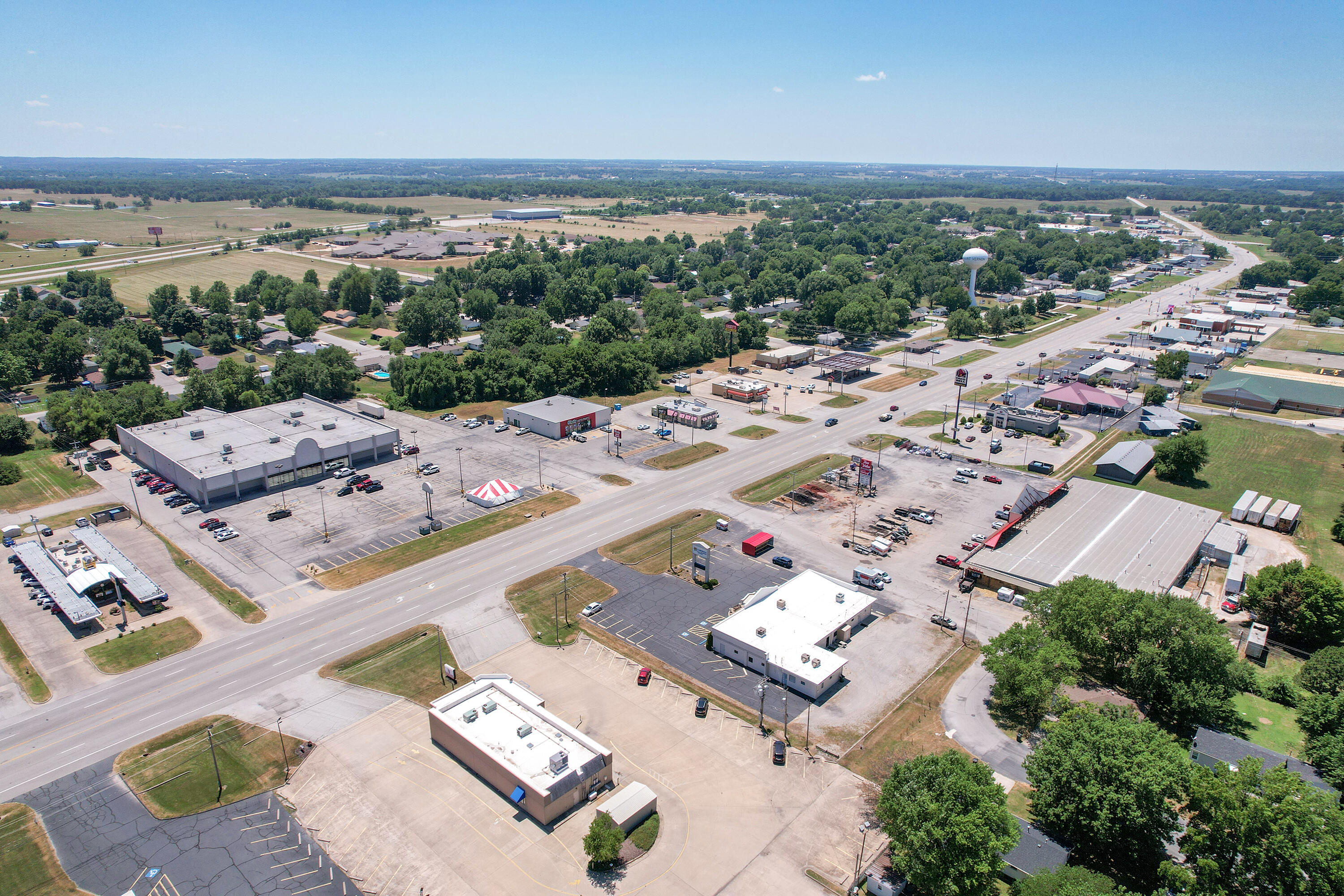 Photo 17 - Commercial Sale for sale – 560 E Mt Vernon Boulevard  Mt Vernon, MO