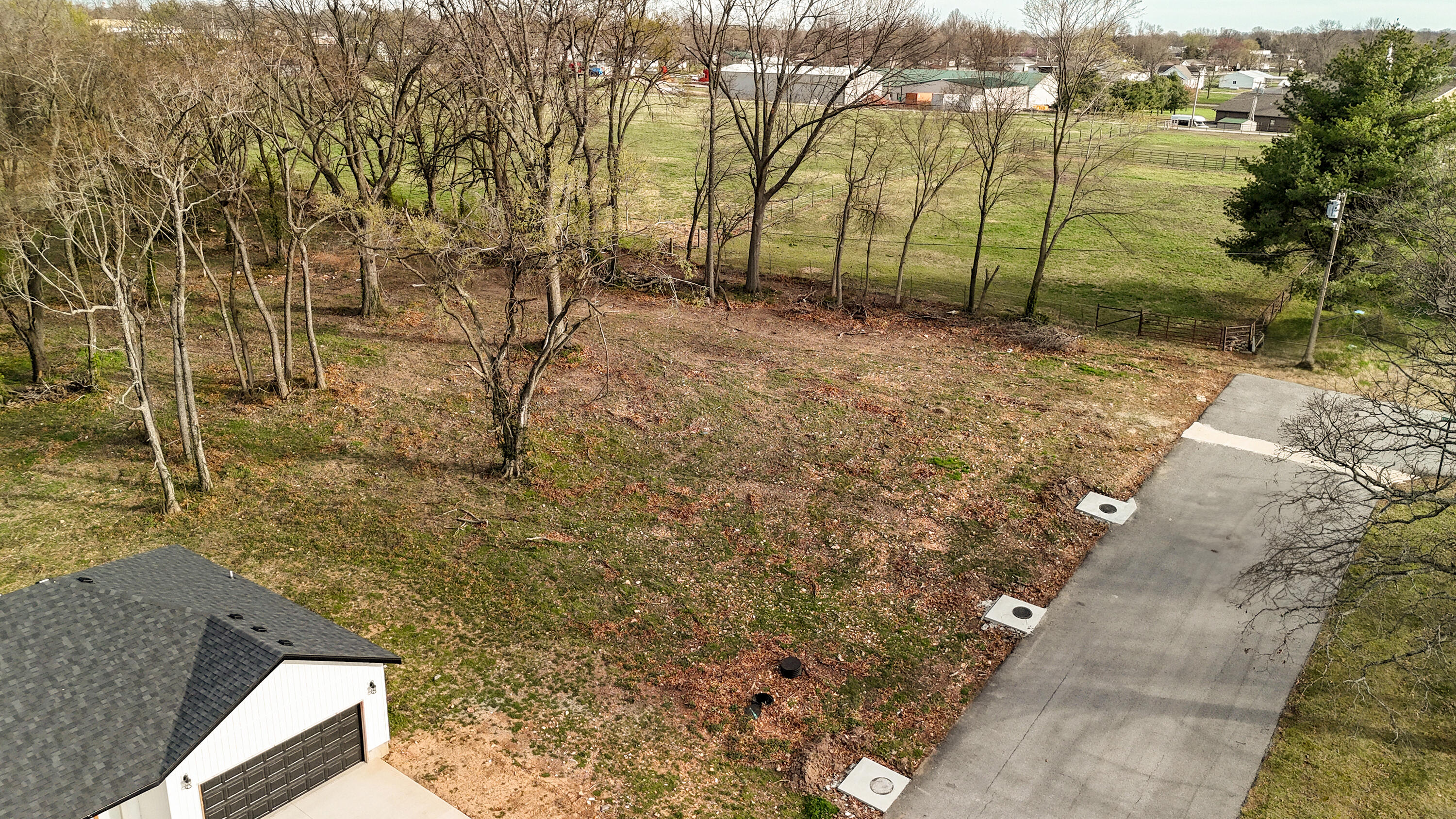 Photo 2 - Land for sale – Lot 4  Jeanne   Mt Vernon, MO