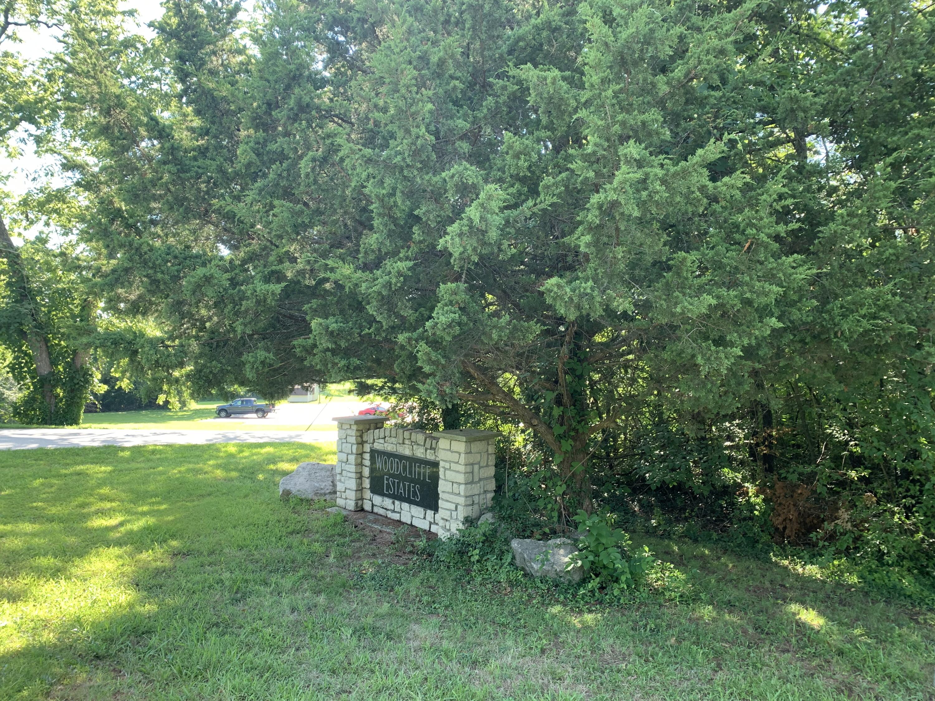Land for sale – 000 S Woodcliffe Drive  Springfield, MO