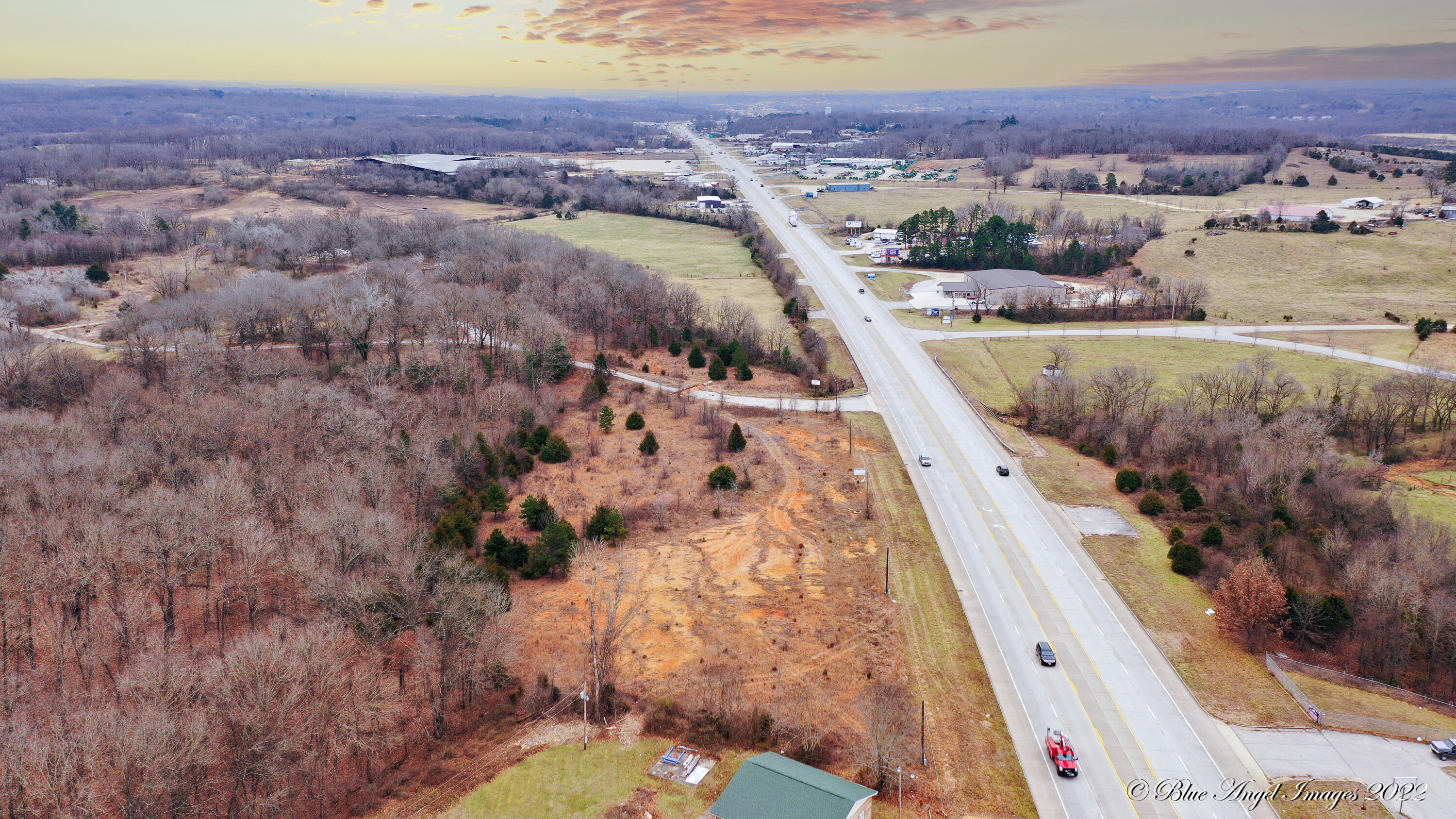 Photo 8 - Land for sale – 3440 N Us Highway 63   West Plains, MO