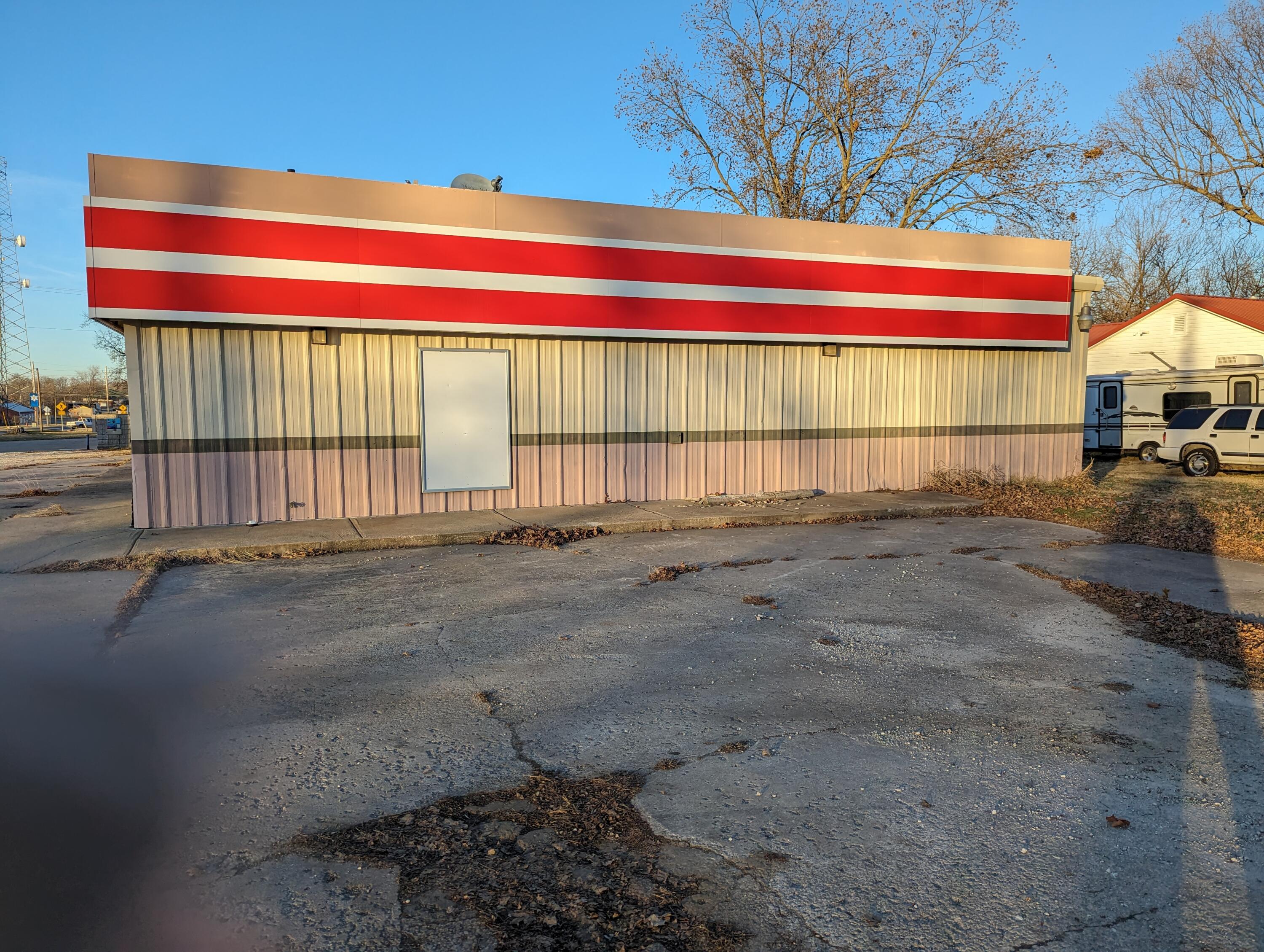Photo 4 - Commercial Sale for sale – 150 N Grand Avenue Avenue  Greenfield, MO