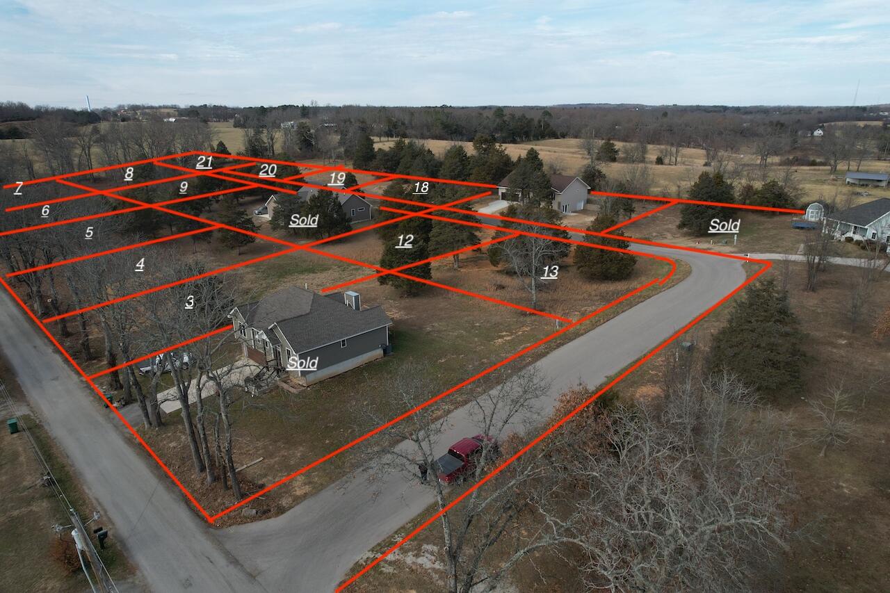 Photo 3 - Land for sale – 4 S Center Street  Willow Springs, MO