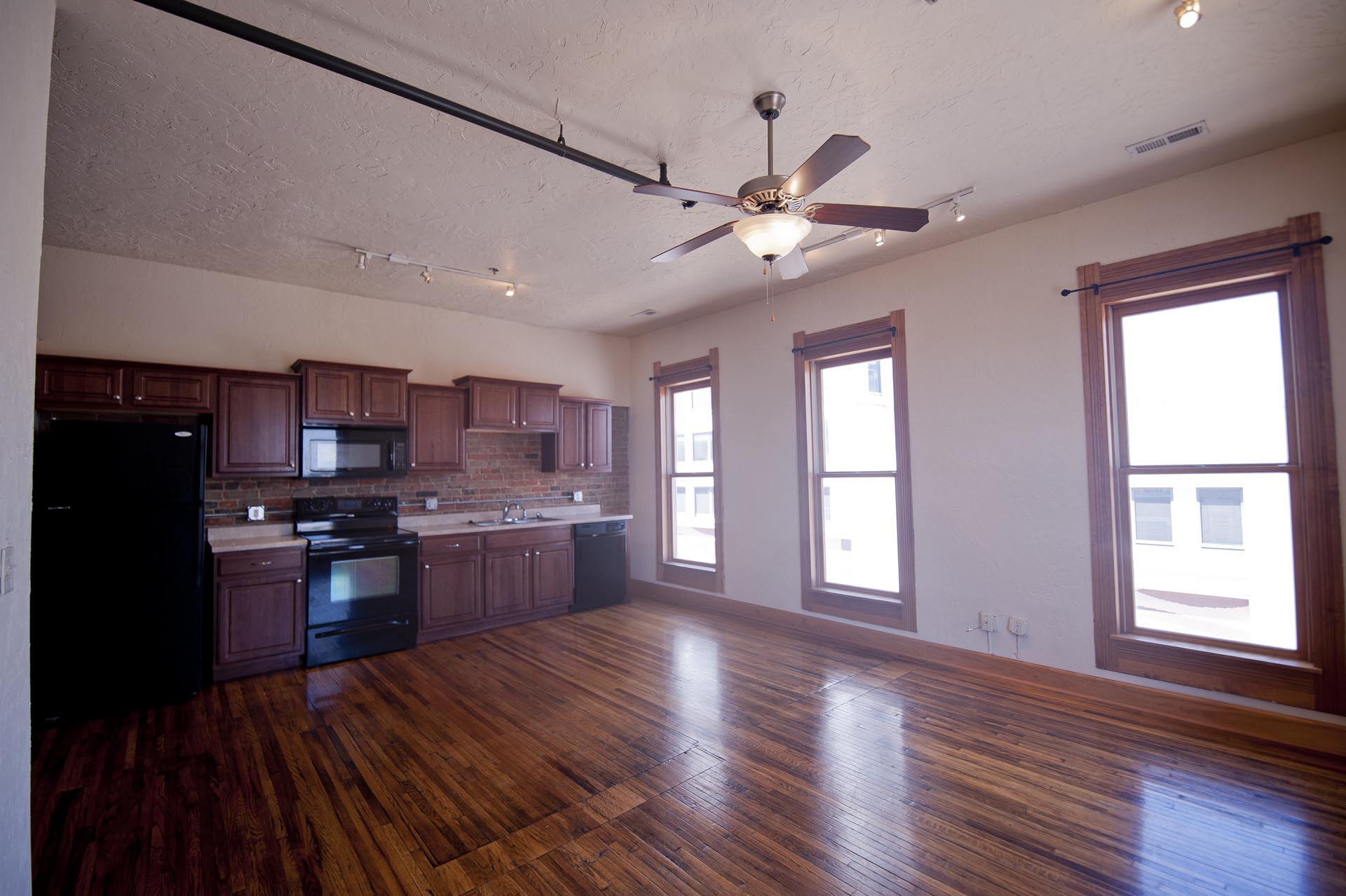 Photo 3 - Commercial Sale for sale – 222  Park Central   Springfield, MO
