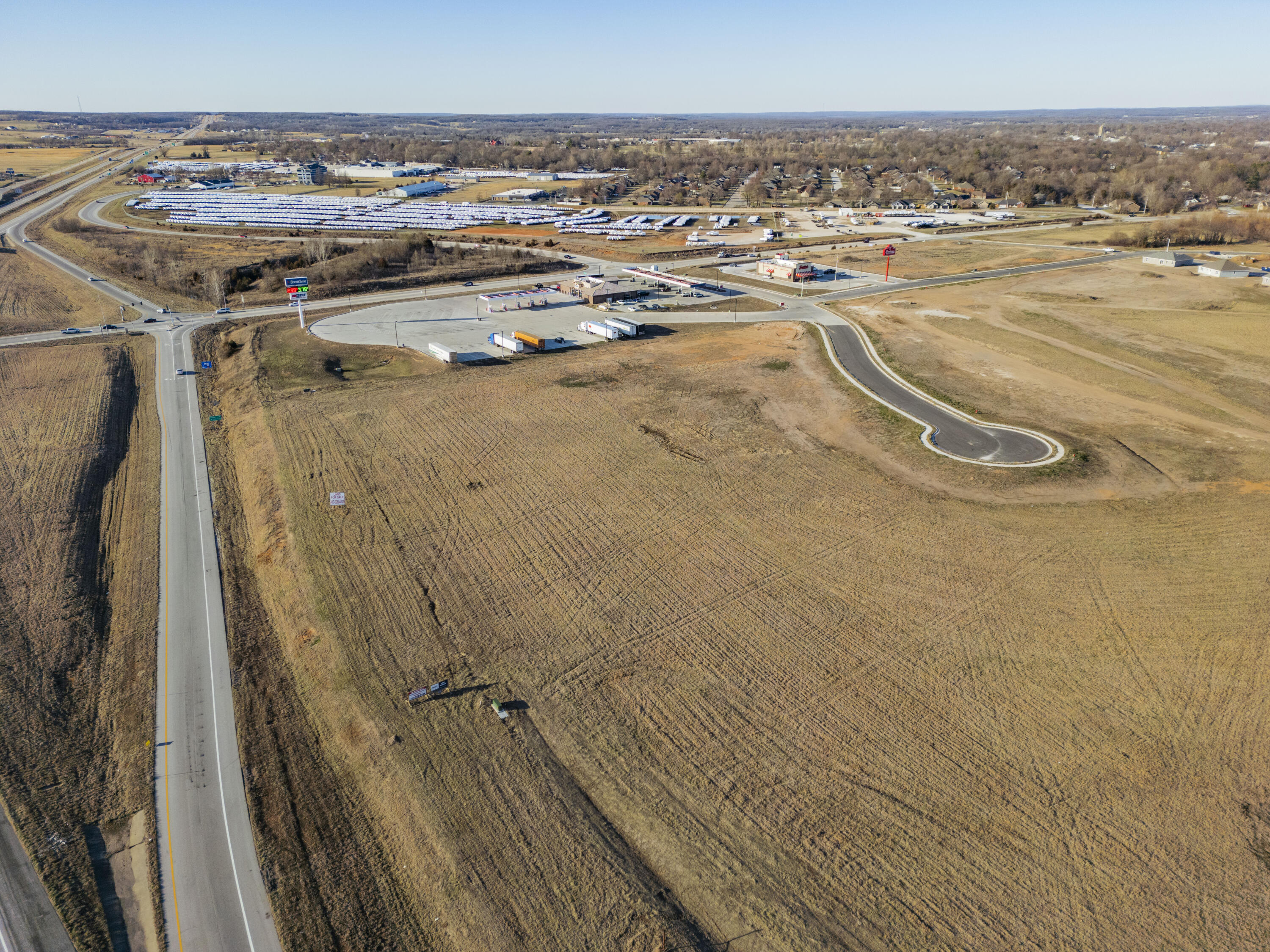 Photo 4 - Land for sale – 009 S Killingsworth   Bolivar, MO