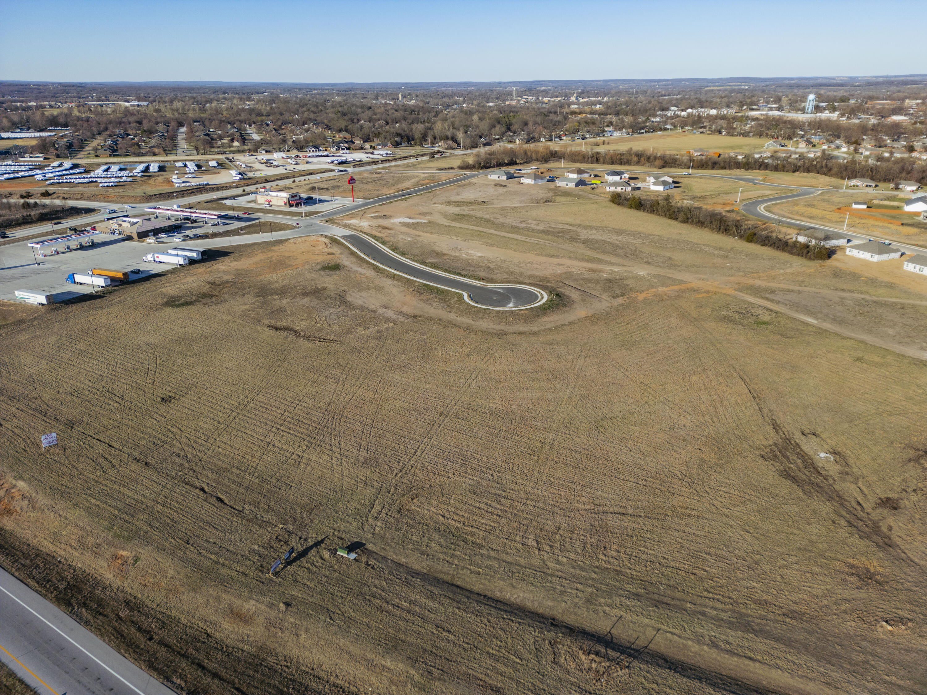 Photo 10 - Land for sale – 009 S Killingsworth   Bolivar, MO
