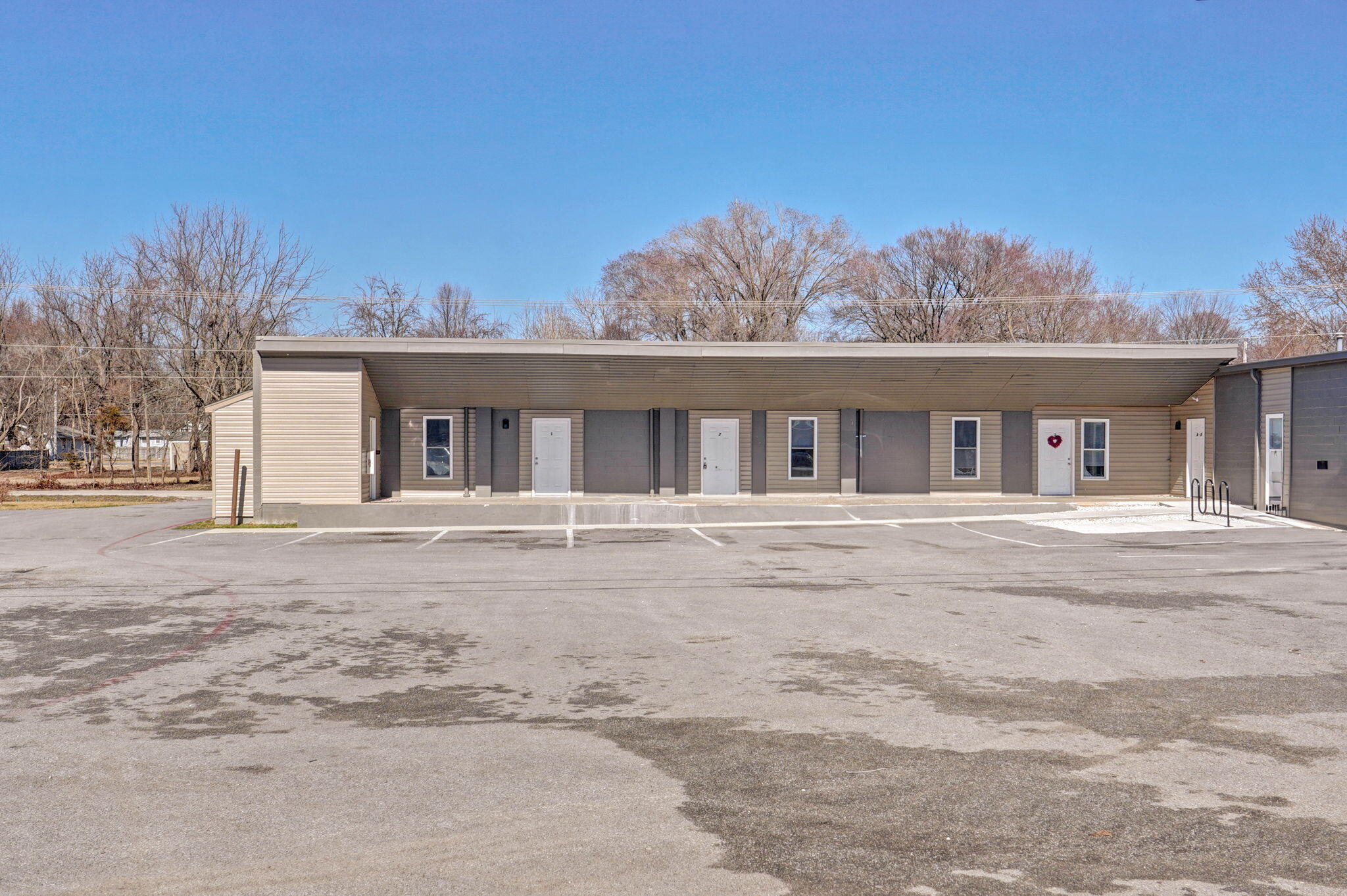 Photo 16 - Commercial Sale for sale – 2420 E Blaine   Springfield, MO