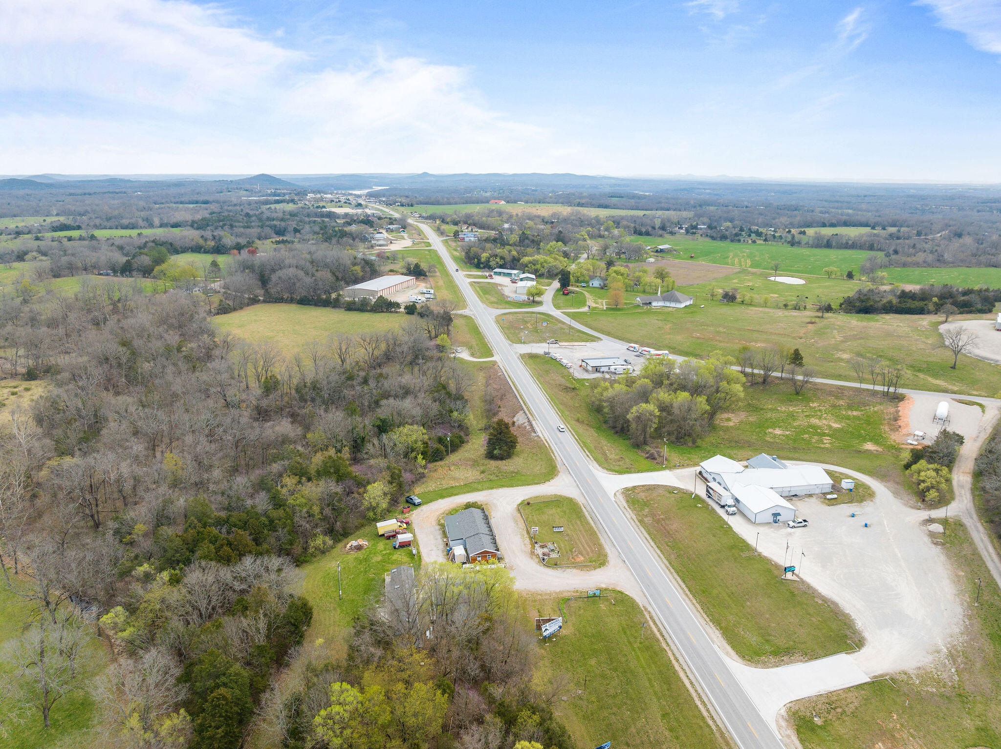 Photo 10 - Commercial Sale for sale – 23590  State Hwy 39   Shell Knob, MO