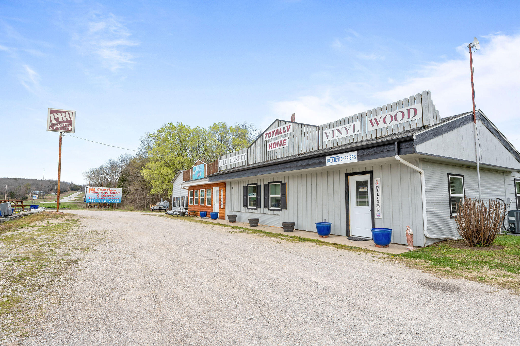 Photo 3 - Residential for sale – 23590  State Hwy 39   Shell Knob, MO