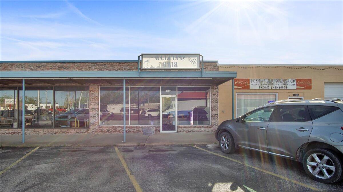 Photo 3 - Commercial Sale for sale – 127  Main Street  Forsyth, MO