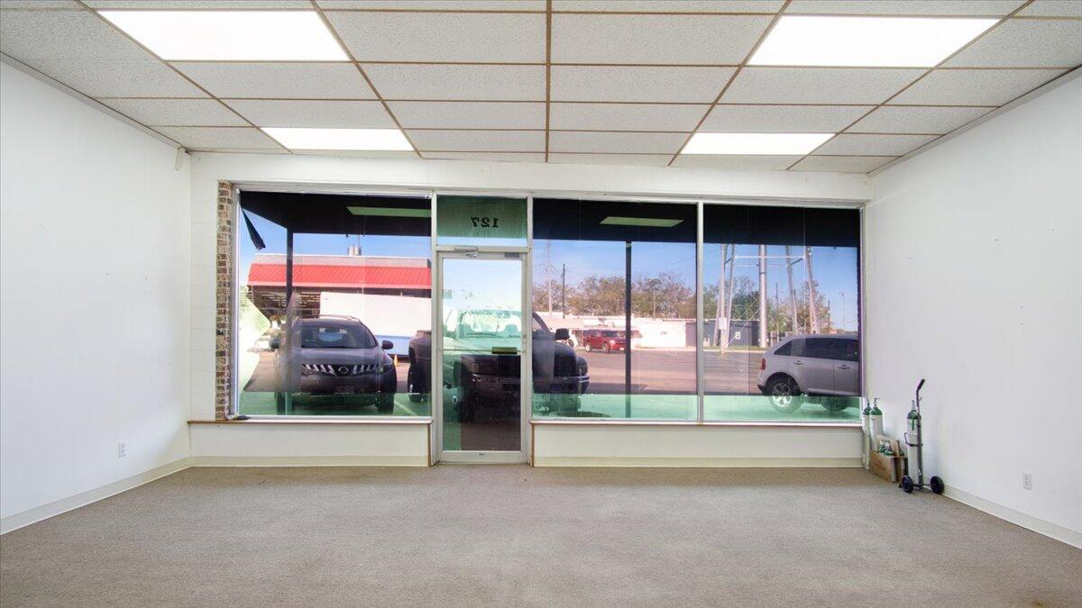 Photo 4 - Commercial Sale for sale – 127  Main Street  Forsyth, MO