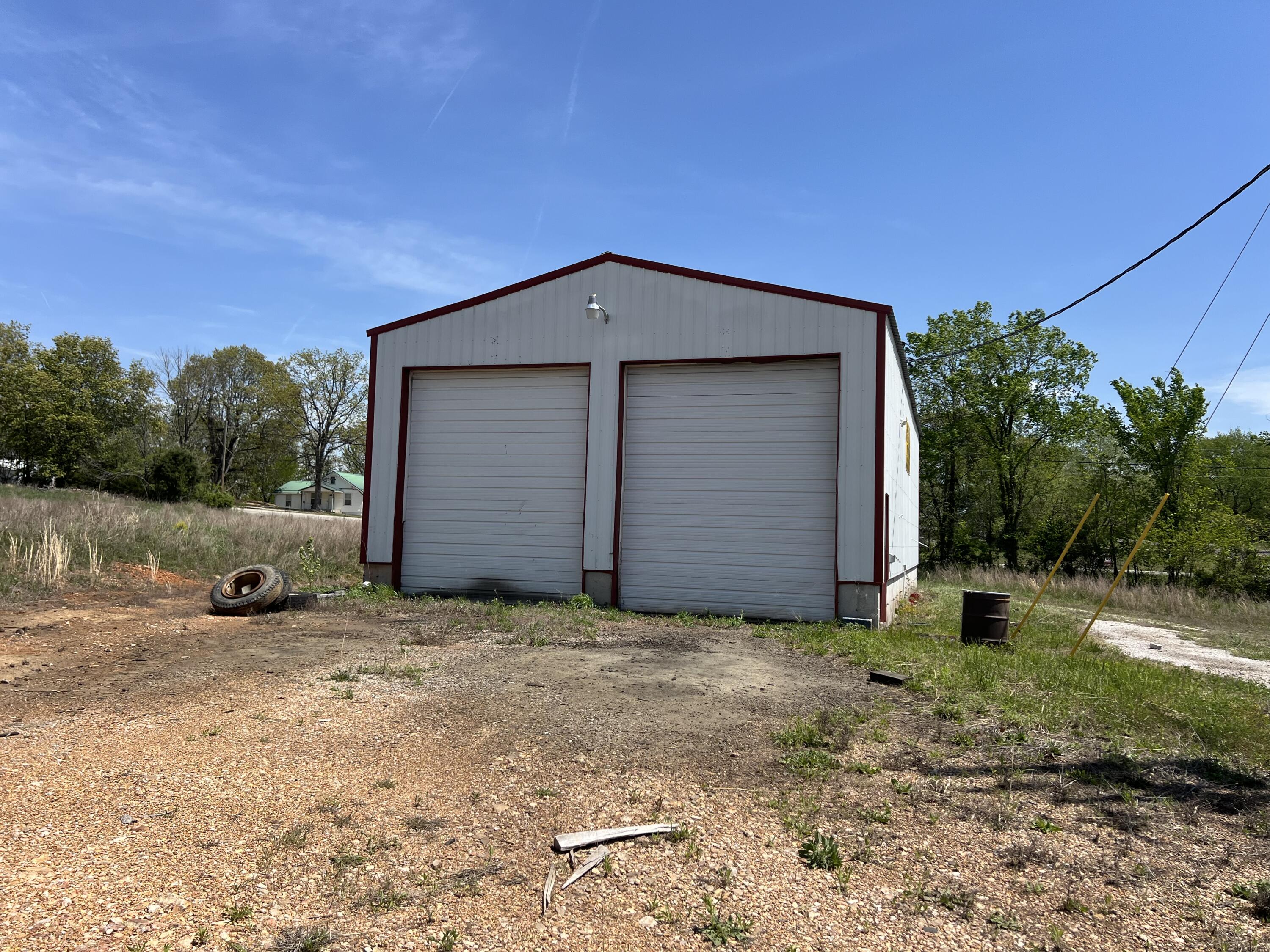 Photo 3 - Commercial Sale for sale – 15839 E State Highway 76   Ava, MO
