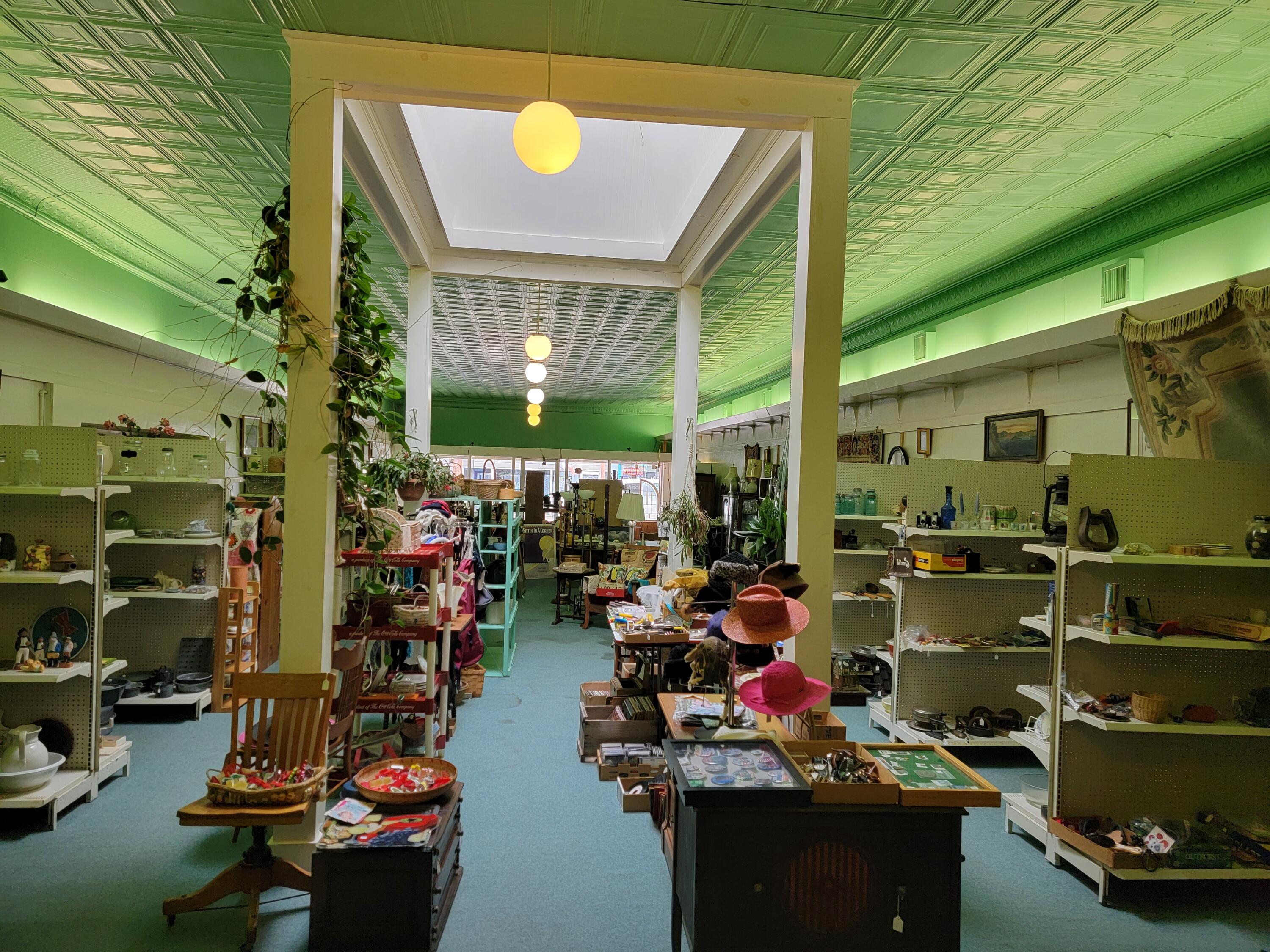 Photo 5 - Commercial Sale for sale – 115  East Main Street   Willow Springs, MO
