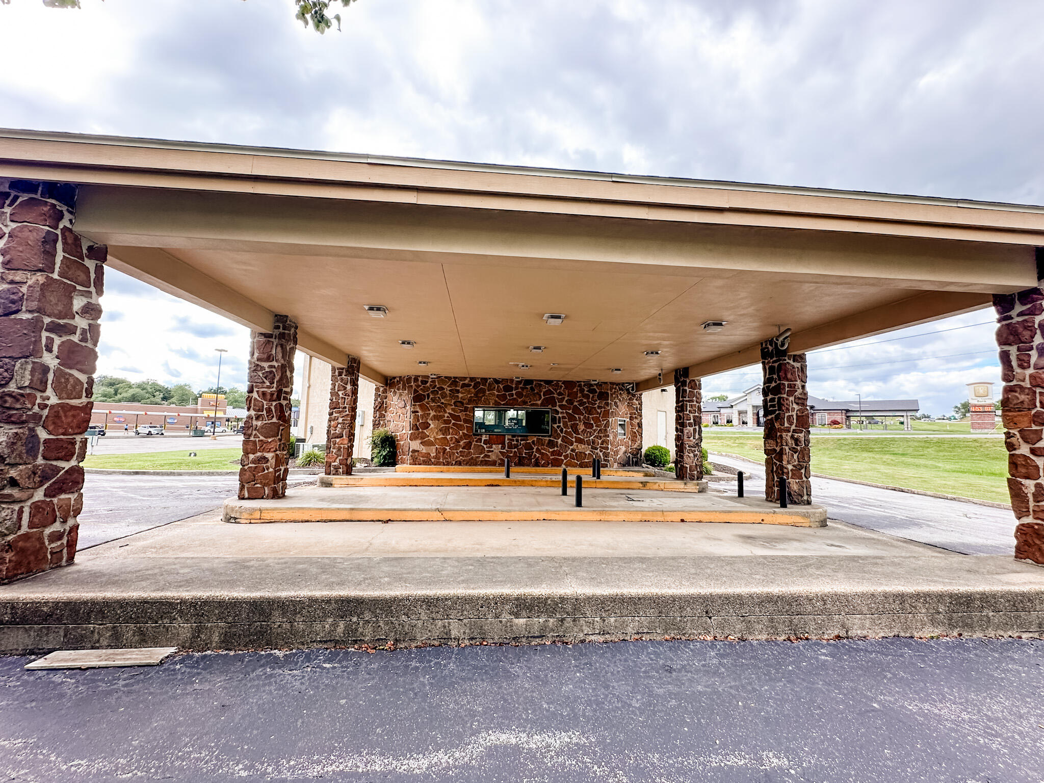 Photo 15 - Commercial Sale for sale – 1107  Springfield Road  Ava, MO