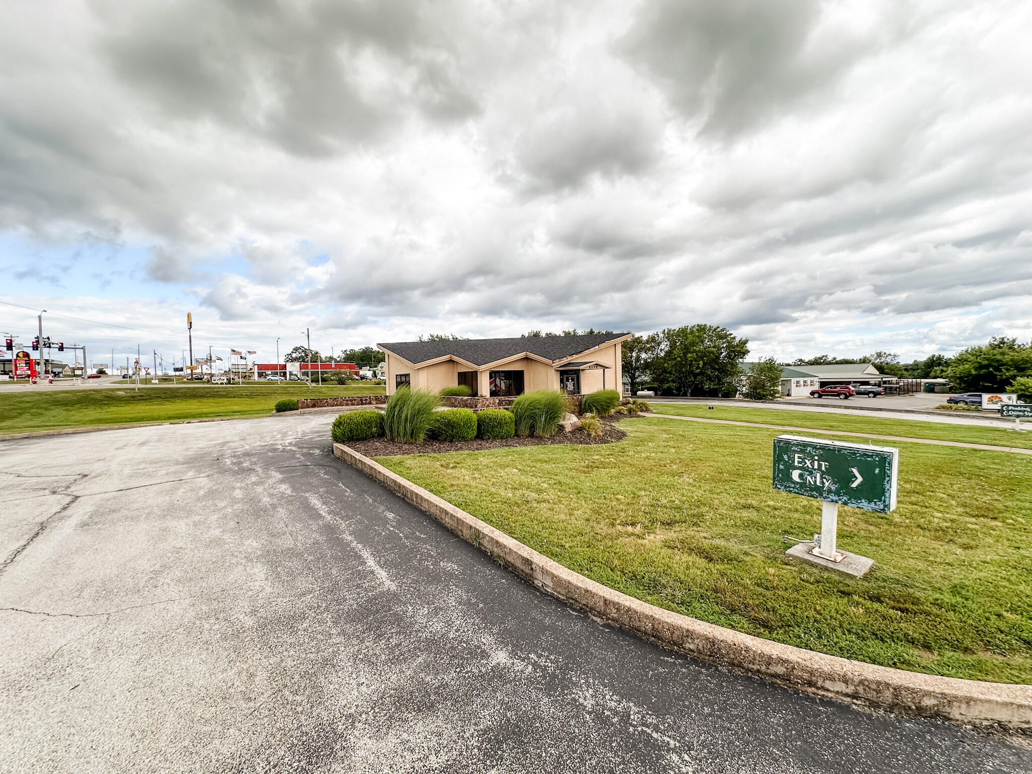 Photo 18 - Commercial Sale for sale – 1107  Springfield Road  Ava, MO
