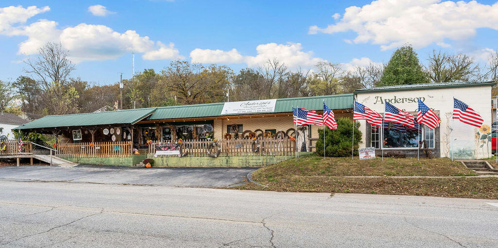 Photo 12 - Commercial Sale for sale – 102 N Walnut Street   Anderson, MO