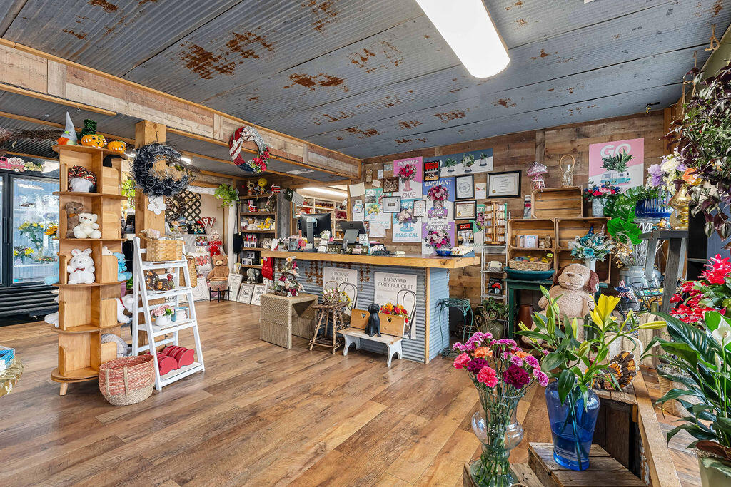 Photo 16 - Commercial Sale for sale – 102 N Walnut Street   Anderson, MO
