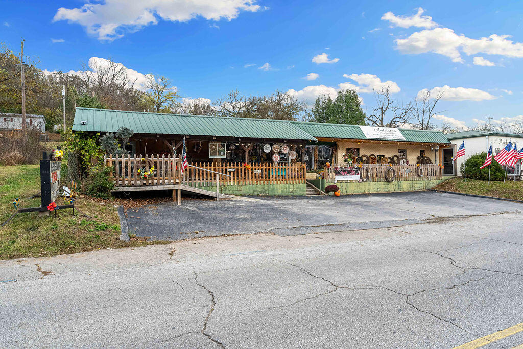 Photo 13 - Commercial Sale for sale – 102 N Walnut Street   Anderson, MO