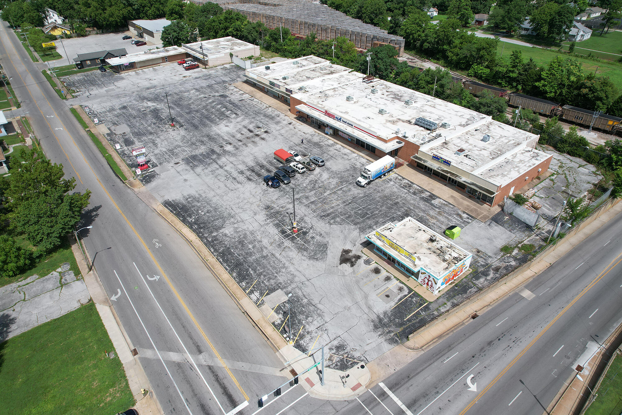 Photo 6 - Commercial Sale for sale – 1075-1137 E Commercial Street  Springfield, MO