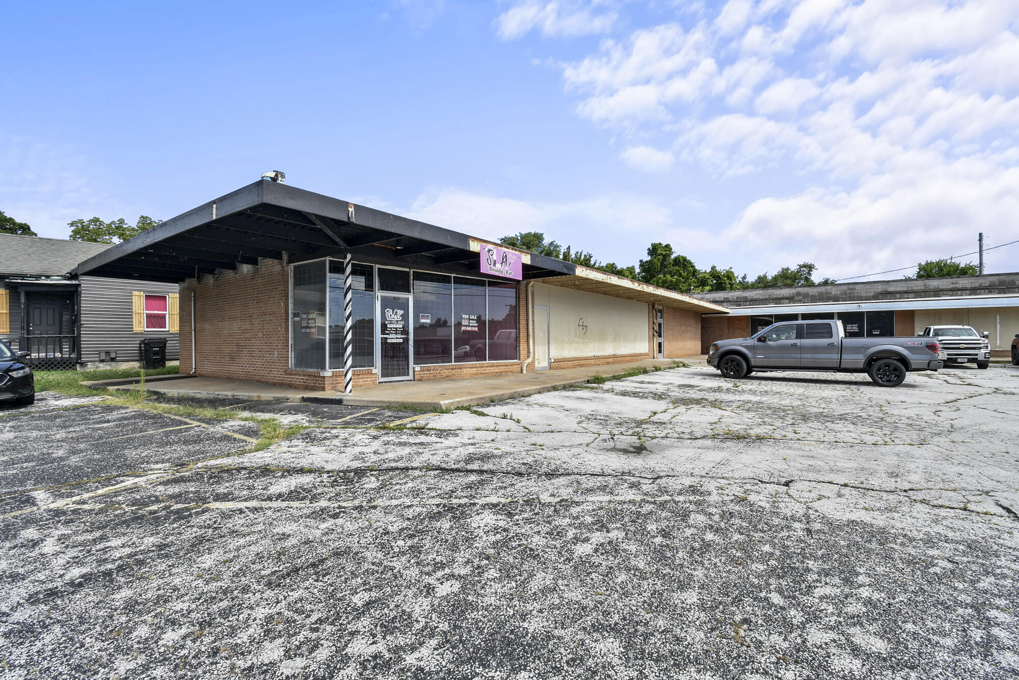 Photo 26 - Commercial Sale for sale – 1075-1137 E Commercial Street  Springfield, MO