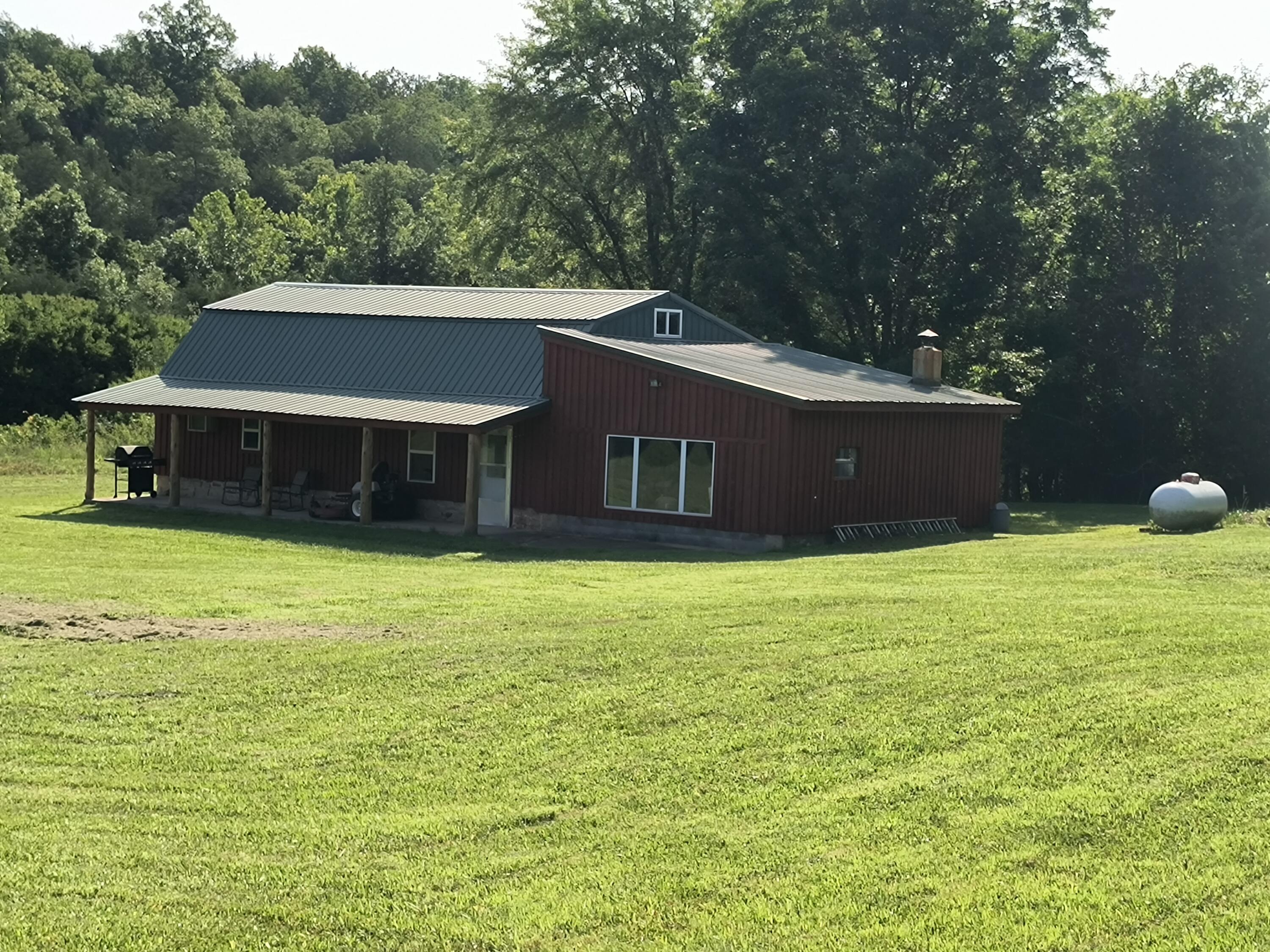 Photo 2 - Residential for sale – 201  Barrett Hollow Lane   Gainesville, MO