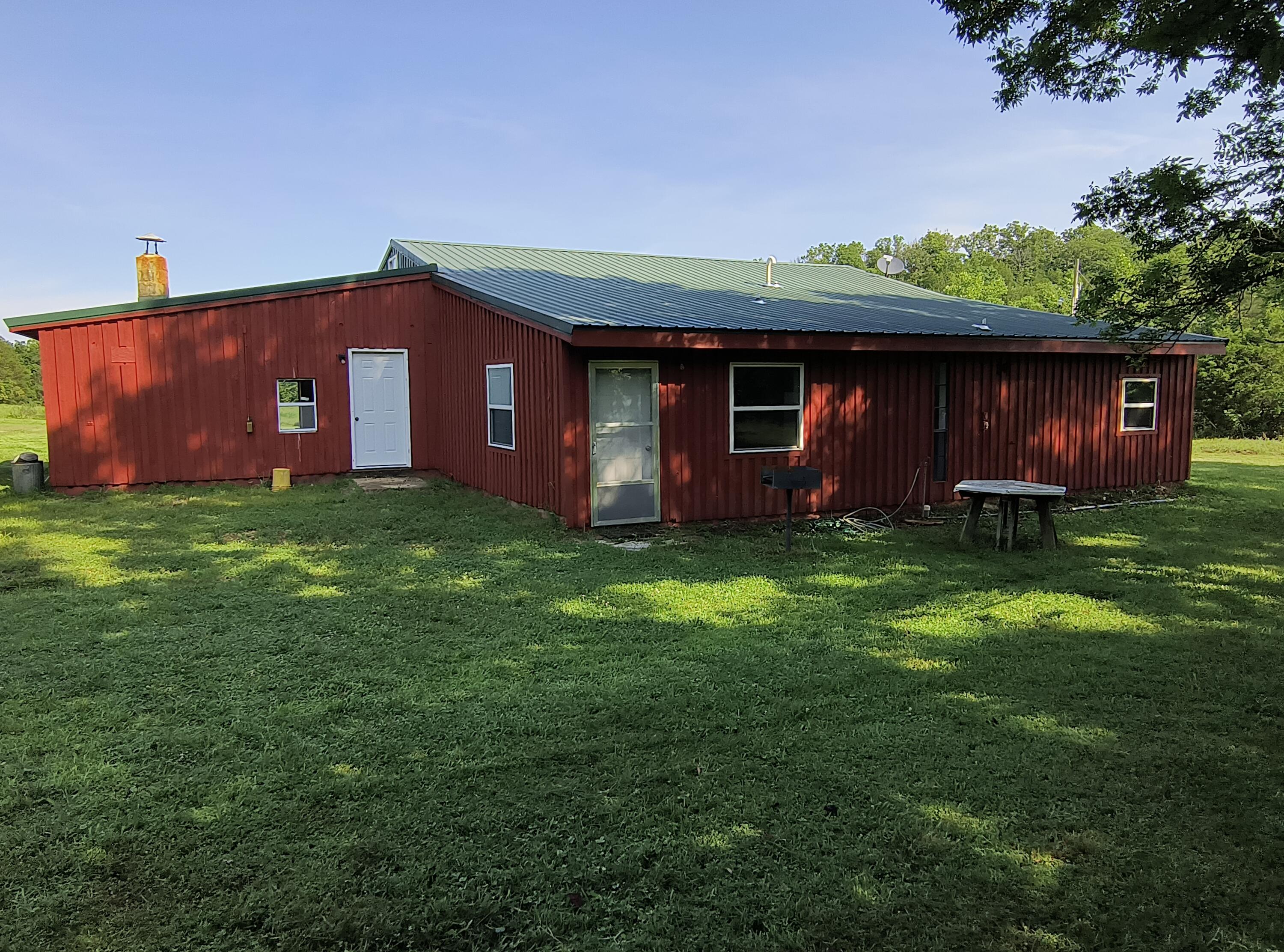 Photo 3 - Residential for sale – 201  Barrett Hollow Lane   Gainesville, MO