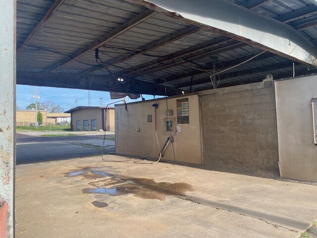 Photo 2 - Commercial Sale for sale – 119 N Oakland   Mountain Grove, MO