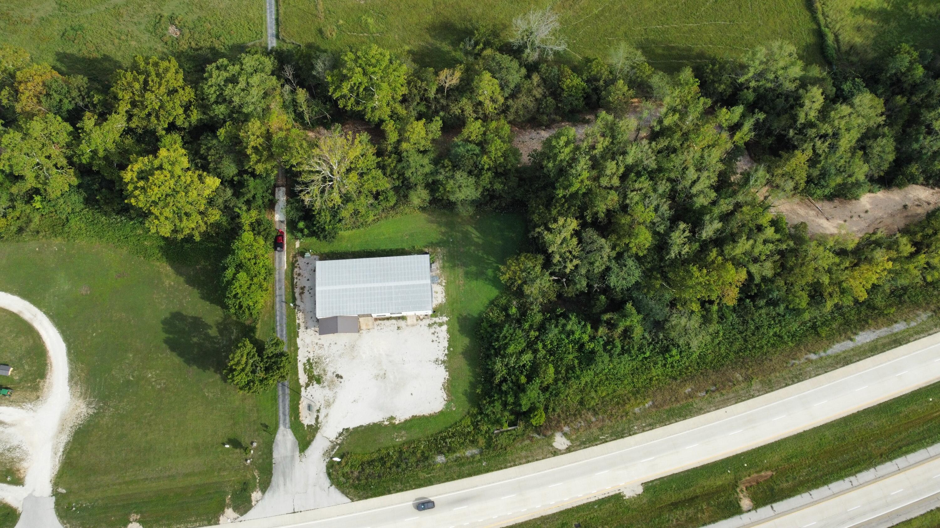 Photo 14 - Commercial Sale for sale – 17188  Us Highway 60   Van Buren, MO