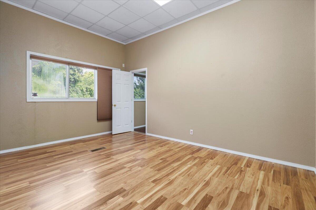 Photo 6 - Commercial Sale for sale – 1006  Nettleton Avenue  Thayer, MO
