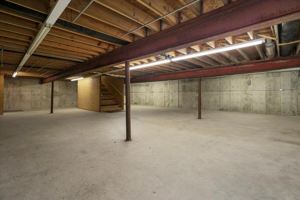 Photo 15 - Commercial Sale for sale – 1006  Nettleton Avenue  Thayer, MO