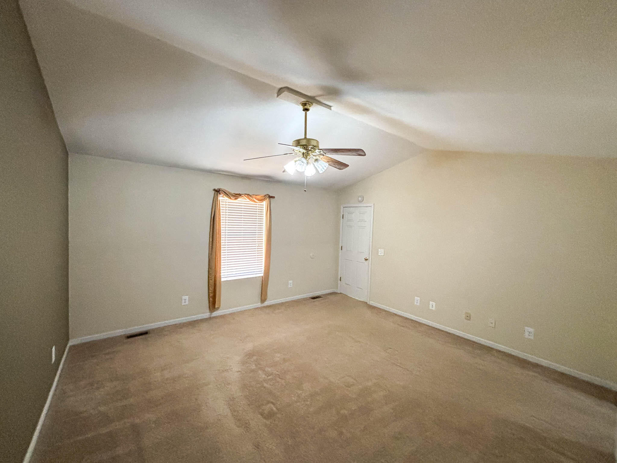 Photo 11 - Residential for sale – 221  Beachwood Street   Theodosia, MO